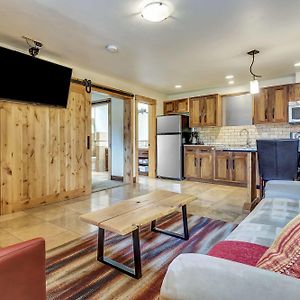 One-Bedroom King Suite