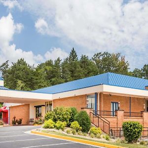 Days Inn By Wyndham Blacksburg Conference Center