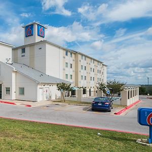 Motel 6-Marble Falls, Tx