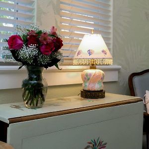 Deluxe Queen Suite