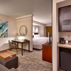 One-Bedroom Suite Hearing accessible