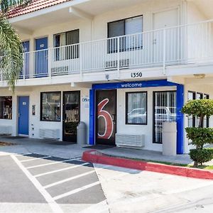 Motel 6-Bakersfield, Ca - Convention Center