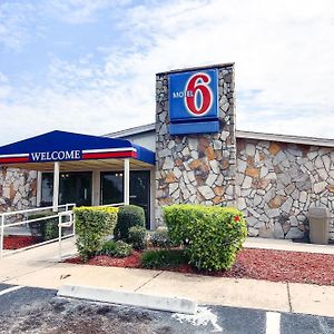 Motel 6 Palm Bay