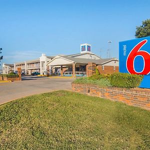 Motel 6-Lawton, Ok