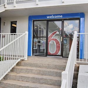 Motel 6-Middleburg Heights, Oh - Cleveland