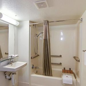 Queen Room Disability Access