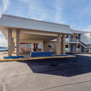 Motel 6-Clinton, Ok