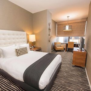 Queen Room Mobility accessible
