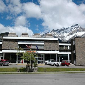 Banff Voyager Inn