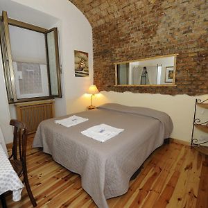 Basic Room