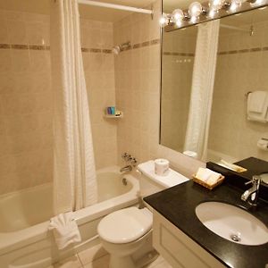 One-Bedroom King Suite