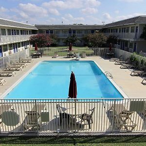 Motel 6-Austin, Tx - North