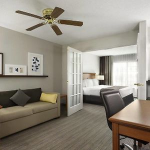 One-Bedroom King Suite