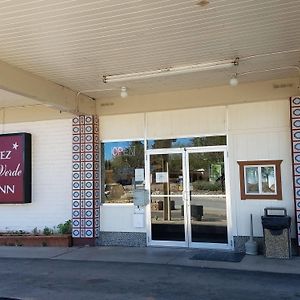 Road Runner Lodge