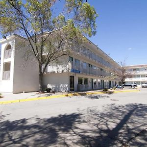 Motel 6-Roseville, Mn - Minneapolis North