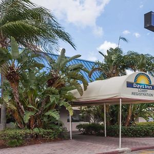 Days Inn By Wyndham West Palm Beach