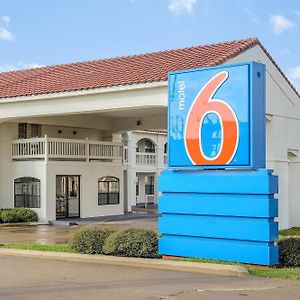 Motel 6-Canton, Tx