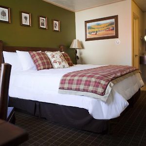Signature King Room