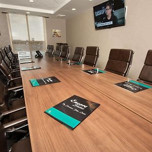 Encore Suites By Service Plus Inns