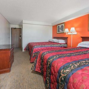 Knights Inn Ferguson Mo