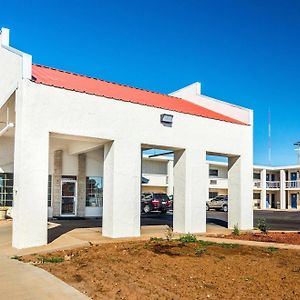 Motel 6-Childress, Tx