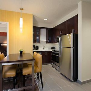 One-Bedroom King Suite