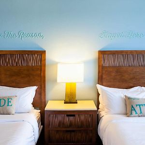 Standard Queen Room Mobility accessible