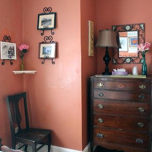 Deluxe Shared Bathroom Room