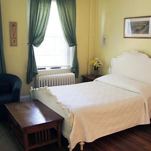 Standard Room with 1 Single Bed