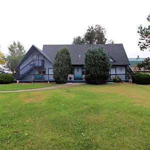 Sweetgrass Inn Bed & Breakfast