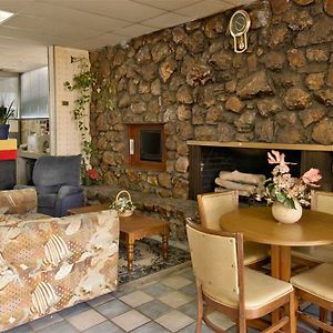 Peoria Inn