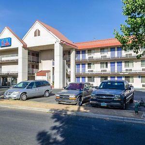 Motel 6-Fresno, Ca - Yosemite Hwy