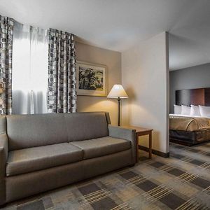 Queen Suite