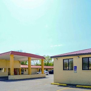 Econo Lodge Inn & Suites Carbondale