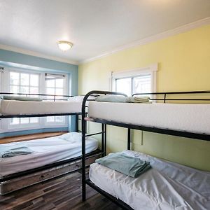 Dormitory Room Mixed