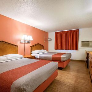 Motel 6-Albert Lea, Mn