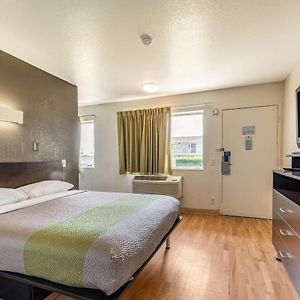 Queen Room Disability Access
