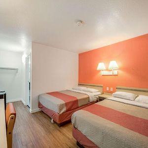Deluxe Quadruple Room Smoking
