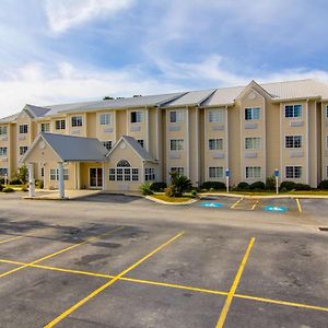 Americas Best Value Inn & Suites Brunswick