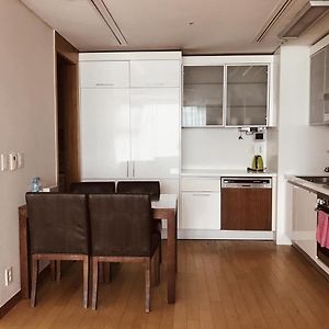 Deluxe Two-Bedroom Apartment
