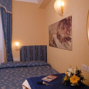 Standard Room with 1 Single Bed