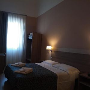 Hhb Hotel