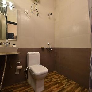 Budget King Room
