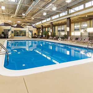 Comfort Inn & Suites Airport