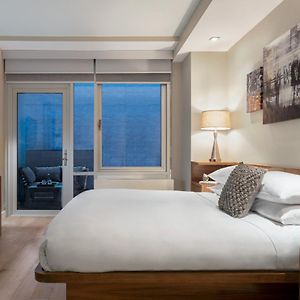 Grand King Room