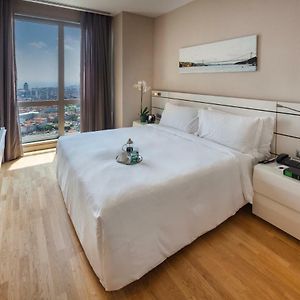 Deluxe Two-Bedroom Apartment