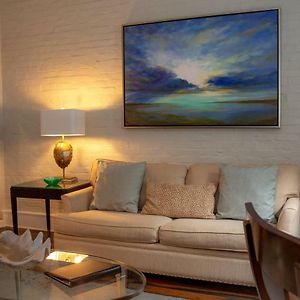 One-Bedroom King Suite
