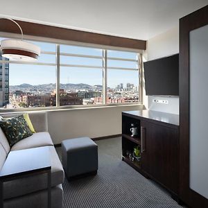 One-Bedroom King Suite