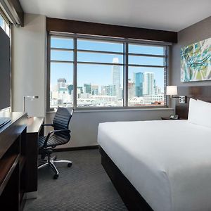 One-Bedroom King Suite