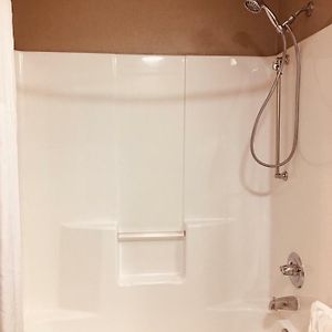 Queen Room Mobility accessible